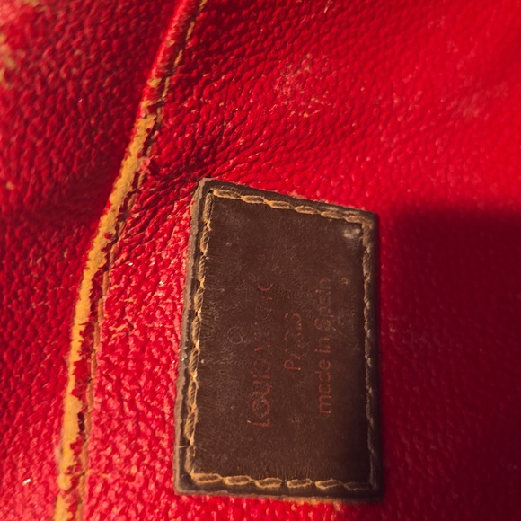 💯AUTHENTIC LOUIS VUITTON MAKE UP POUCH - Picture 5 of 7